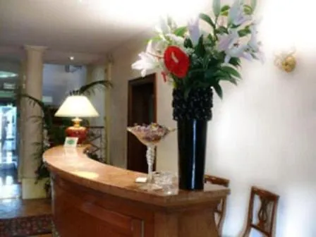 La Loggia Отель 3*