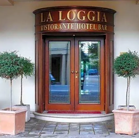 La Loggia Отель